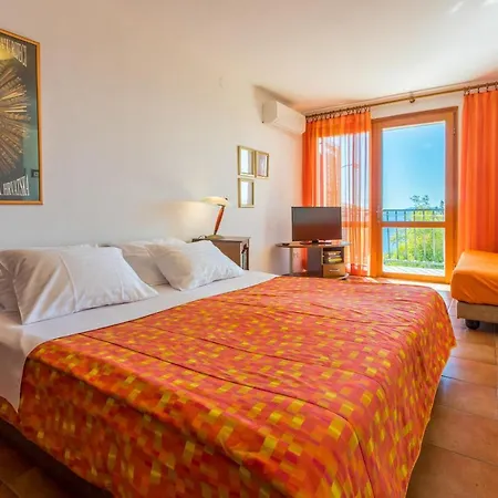 Loncaric * Crikvenica