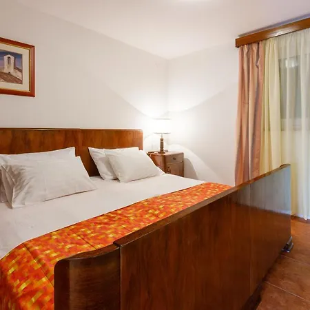 Loncaric Apartamento